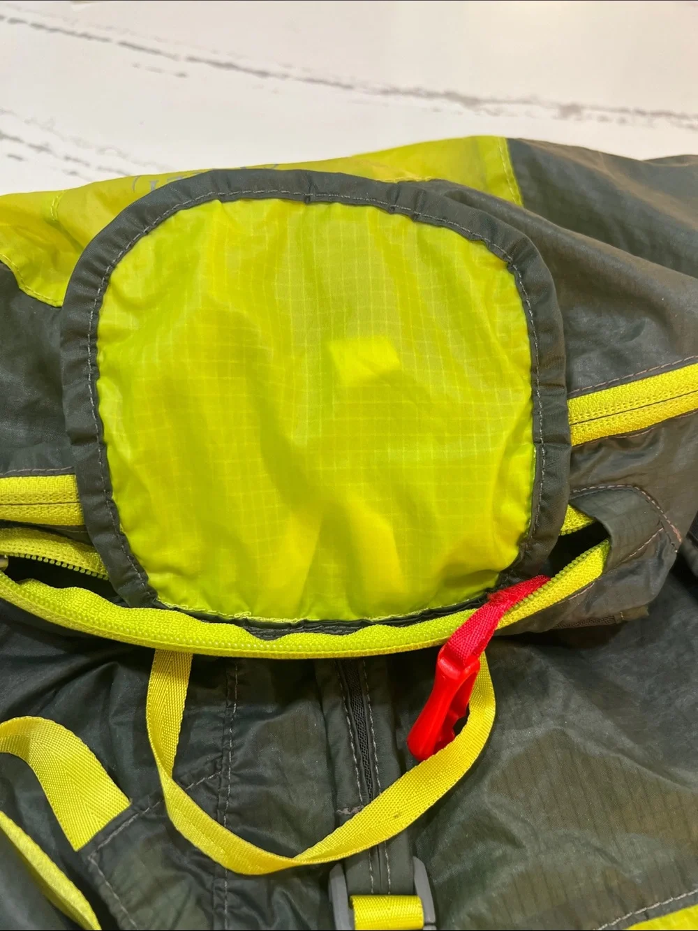 OSPREY Ultralight Stuff Pack 18L Backpack Olive Green Lime Packable Unisex